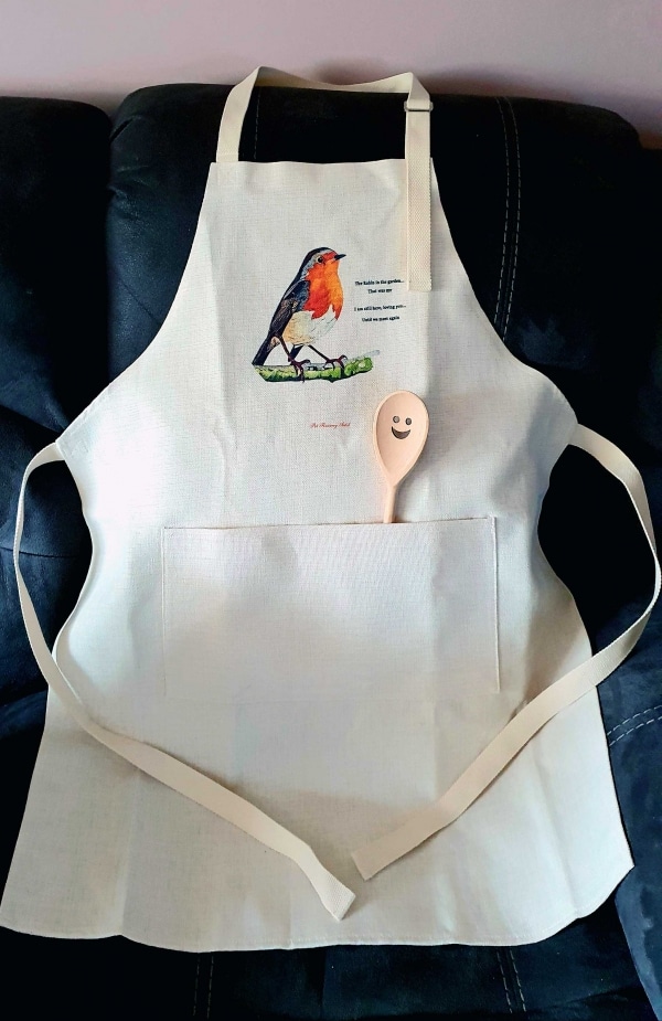 Apron with Painting of Robin Homeware Gifts.jpeg